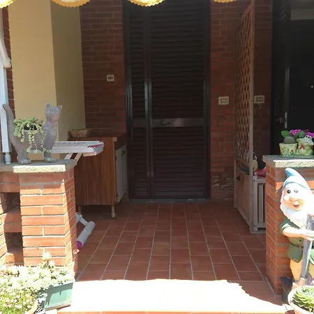 Sole E Mare Apartment San Vincenzo Room photo